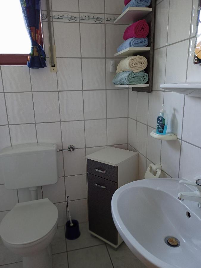 Haus Seerobbe-Erdgeschosswohnung Фехмарн Екстериор снимка